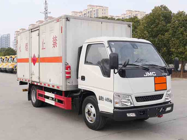 江鈴易燃氣體廂式運輸車